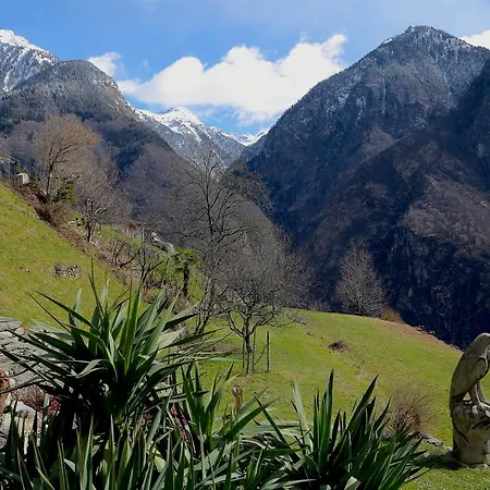 Casa Dosc Bed & Breakfast *